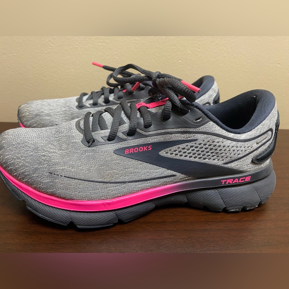 BROOKS Trace 2 running women’s shoes size: 7 code no# 1203751B038